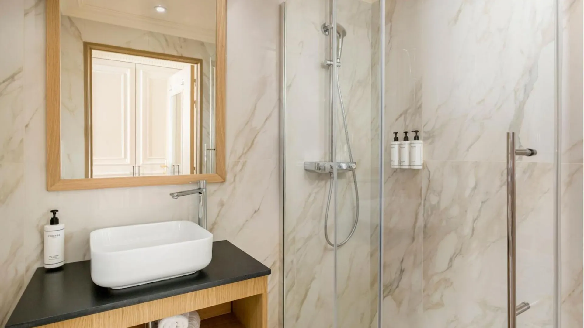 Merveil - Signature Suite - Opera - Bateliere Paris 0*,  France